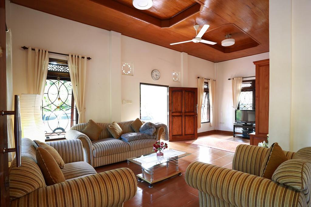 Villa Maryadi Lovina  Bagian luar foto